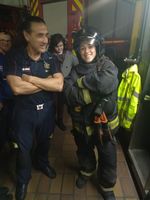 El grupo de ocio visita a los Bomberos