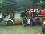 El grupo de ocio visita a los Bomberos